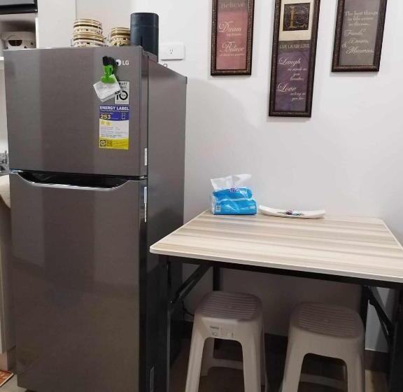 آپارتمان 2 خوابه, Metro Home Staycation