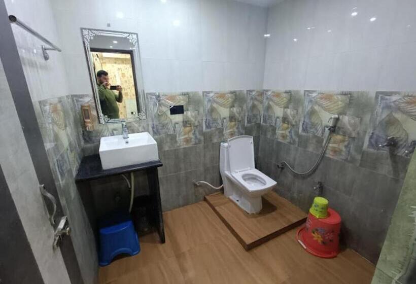 Номер Стандарт, Guru Dev Palace Hotel & Lawn,ayodhya