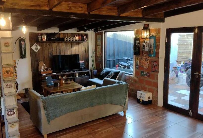 Кровать в Общей Комнате, Hostel Acogedor Cerca De Posadas