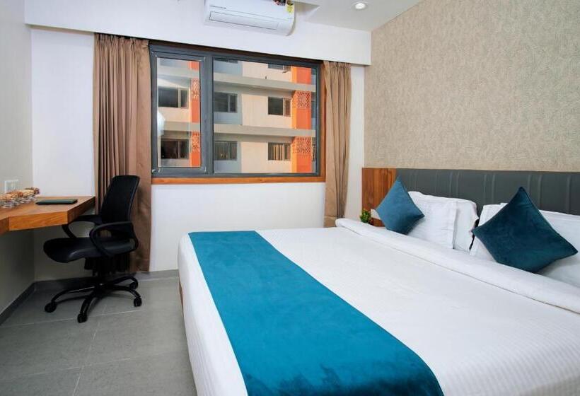Номер Deluxe, Pride Elite Wellness Resort Becharaji Near Becharaji Railway Station