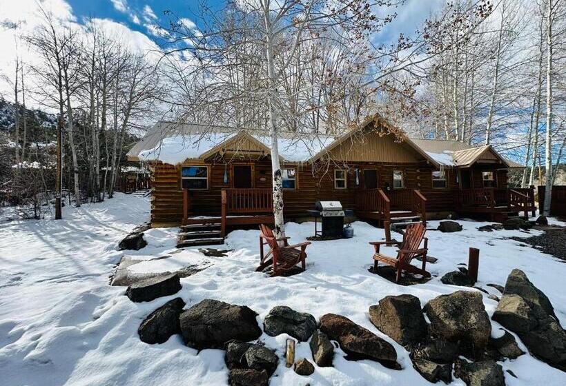 Family Suite, Ute Bluff Lodge, Cabins And Rv Park