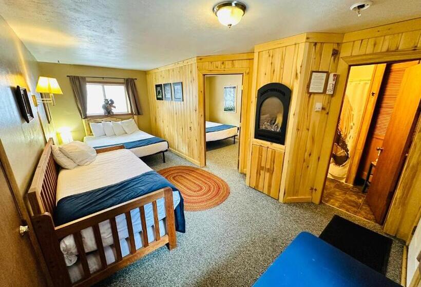 Family Suite, Ute Bluff Lodge, Cabins And Rv Park