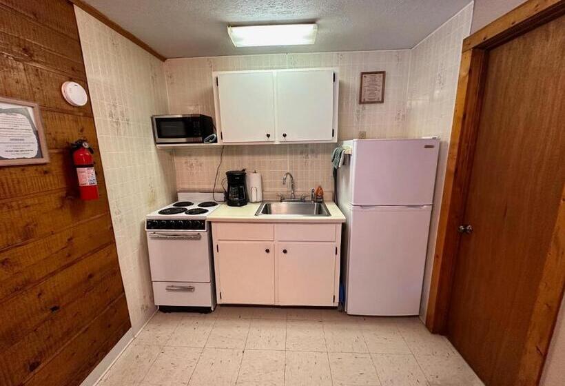 Люкс Deluxe Кровать Кинг, Ute Bluff Lodge, Cabins And Rv Park