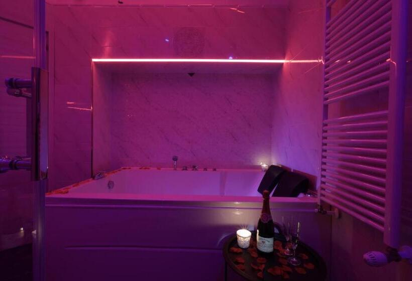 Люкс с гидромассажем, B&b Grecale Suite & Spa
