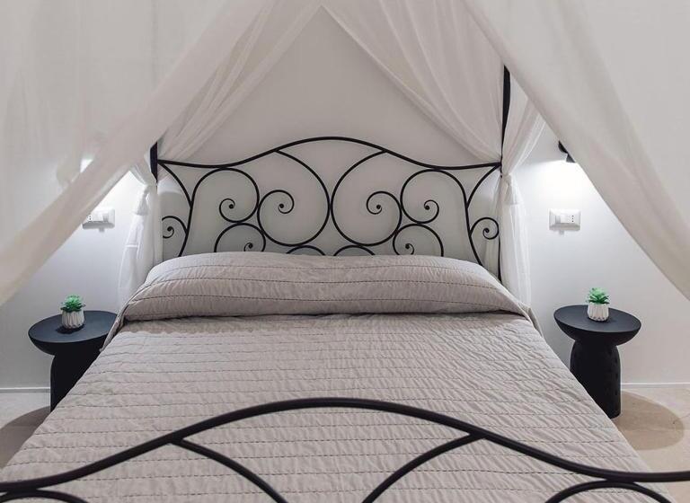 스탠다드 룸 킹사이즈 침대, B&b Rhea Luxury