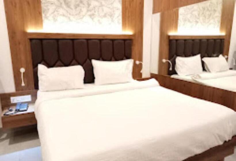 Номер Deluxe, Grand Residency , Kolegaon