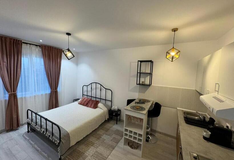اتاق لوکس, La Mika  Your Home
