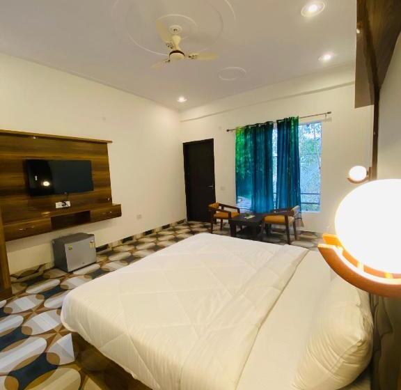 Номер Стандарт, New Corbett Hotel And Resort