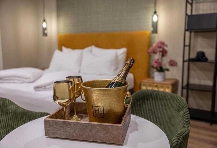 اتاق استاندارد, Hi Room