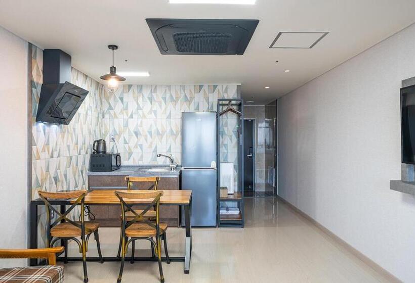 اتاق لوکس با چشم‌انداز دریا, Le Paradis Ocen View Spa Pension