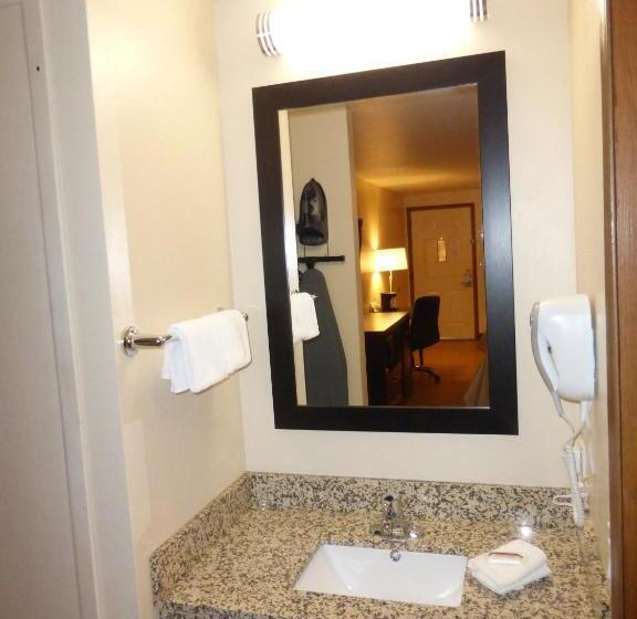 Номер Superior Кровать Кинг, Red Roof Inn Grand Junction