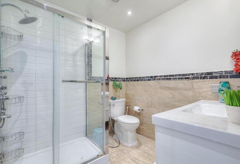 带3个卧室的套间, Luxury Villas In Ajax And Scarborough