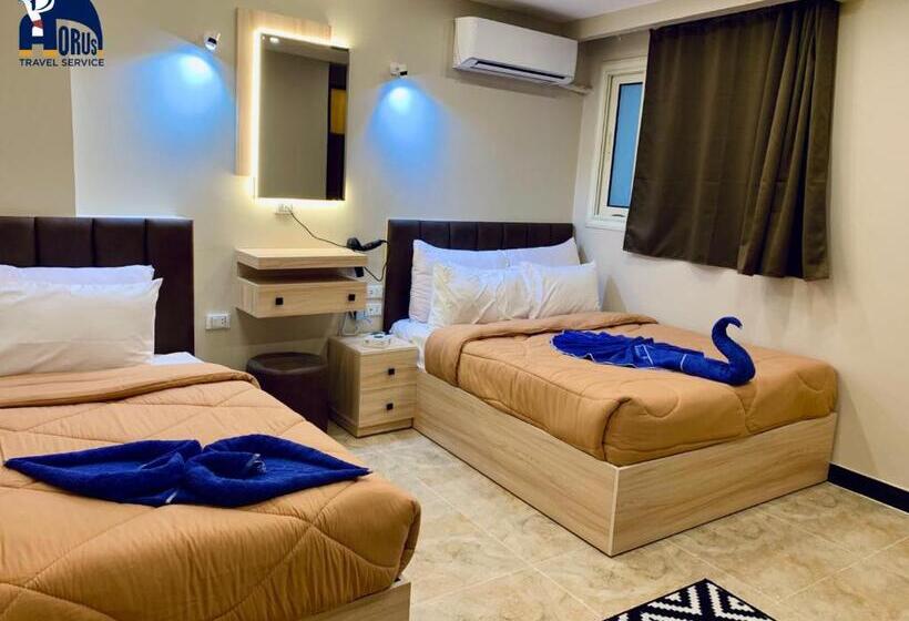 Economy Triple Room, Hola Pyramids Inn