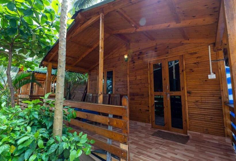 家庭间, Hitide Beach Resort