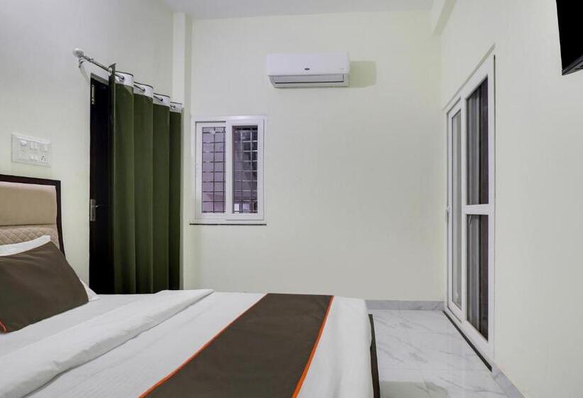 اتاق کلاسیک سه تخته, Collection O Aatithya Inn