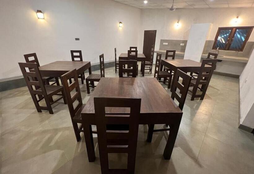 Номер Economy, Dl   Anuradhapura