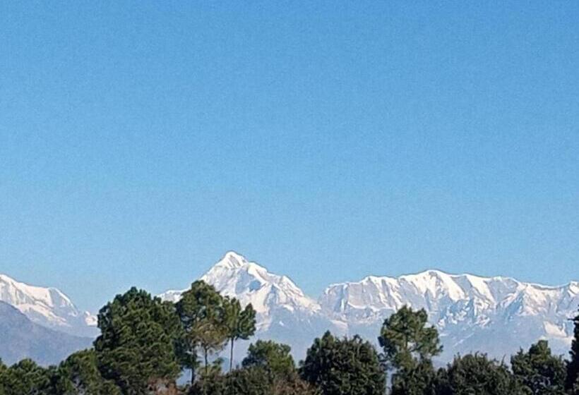 Номер Стандарт, The Royal Mountain