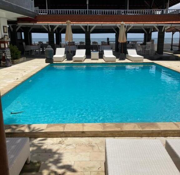 Семейный Номер Вид на Море, Villa Agung Beach Inn