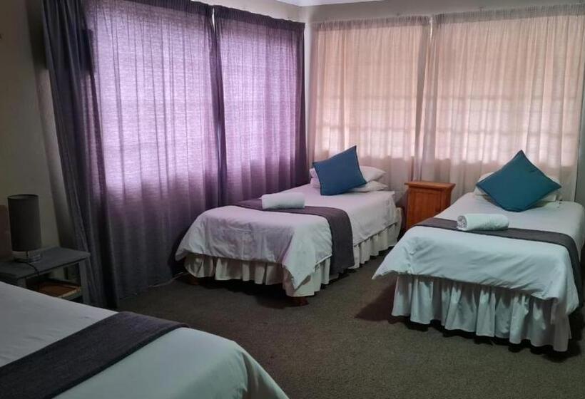 Семейный Номер, Lavender Blue Guesthouse