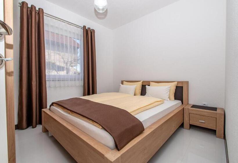 דירה בת חדר שינה 1 עם מרפסת, Hazam Apartmani