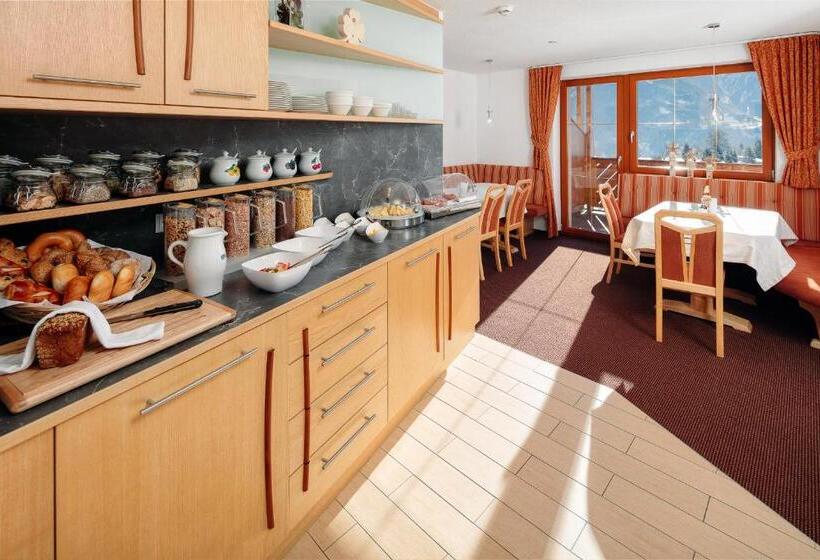 اتاق استاندارد یک نفره, Haus Brigitte