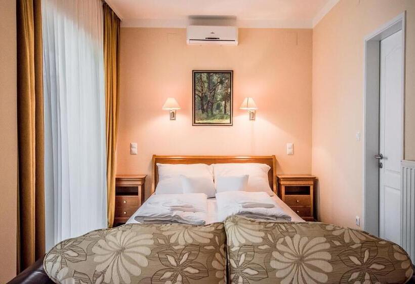 带阳台套房, Sziget Hotel Veránka