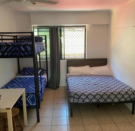 스탠다드 룸 공동 욕실, Arrival Lodge Hostel Accommodation