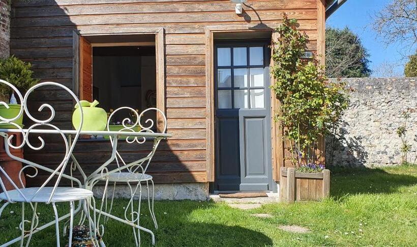 Номер Стандарт Вид на Сад, Honfleur à Deux