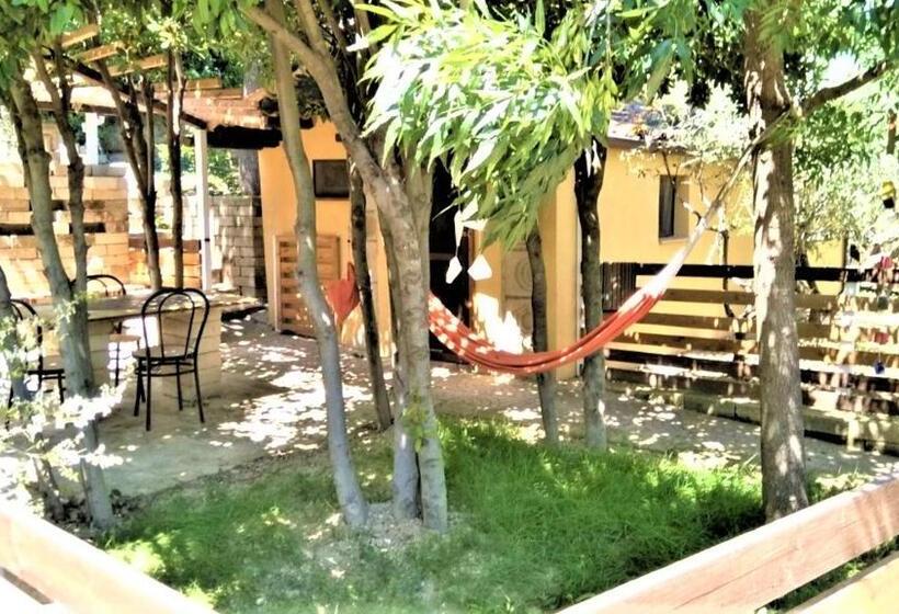 استودیو خانوادگی, Casale Barbagianni