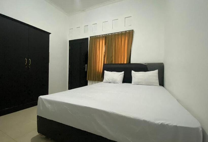 Номер Стандарт, Oyo Life 93255 Kosan Teratai Jaya
