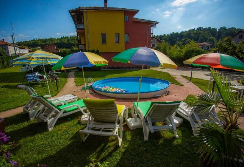 Номер Стандарт, Vila Livadeto