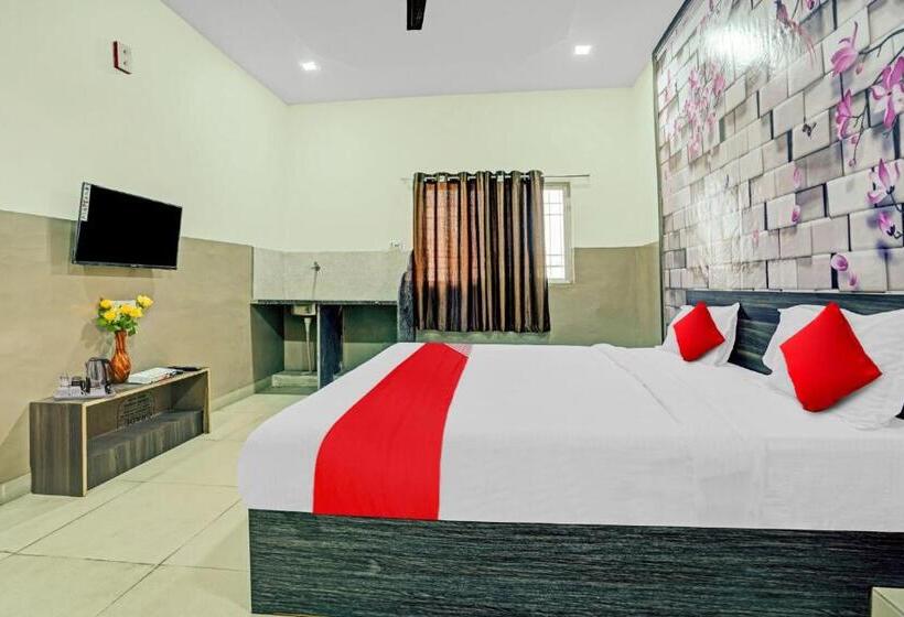 Трехместный Номер Классика, Oyo Flagship 80557 Hotel New Ss Palace