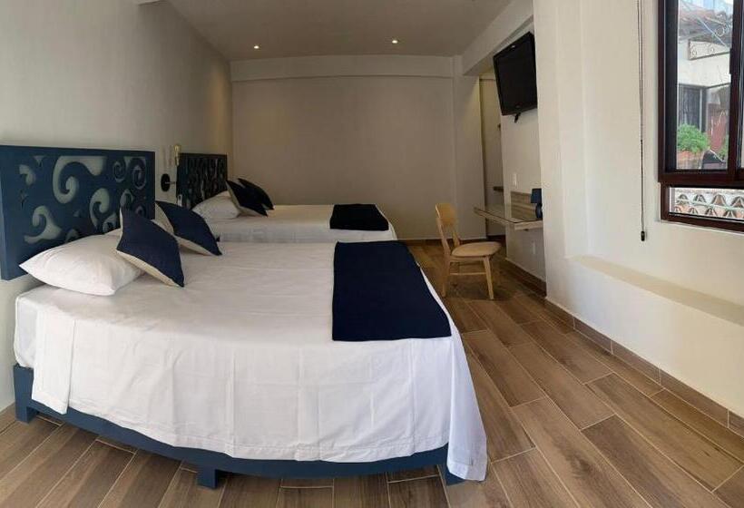 バルコニー付きデラックスルーム, Centrico House