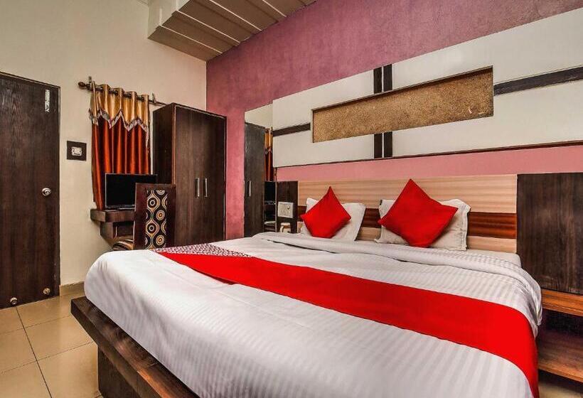 Трехместный Номер Классика, Oyo Flagship Hotel Alpine Inn