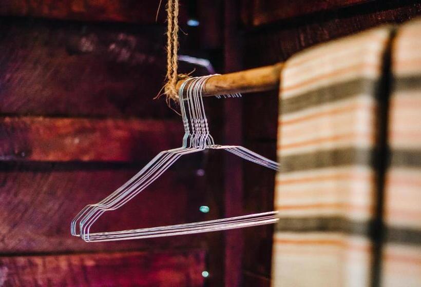 اتاق استاندارد با بالکن, Bird House Mirissa