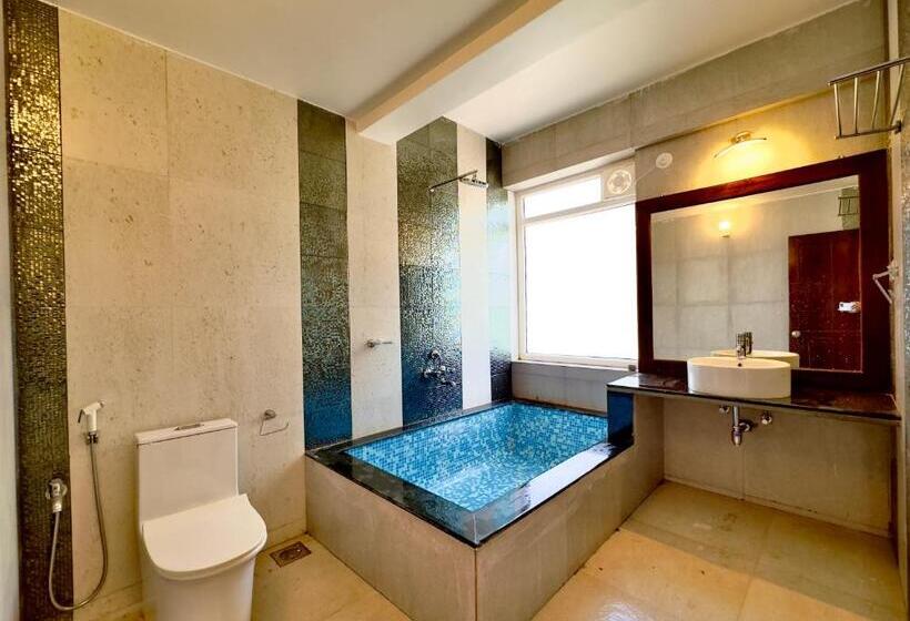 자쿠지 스위트, Casa Eternal Resort Mandrem