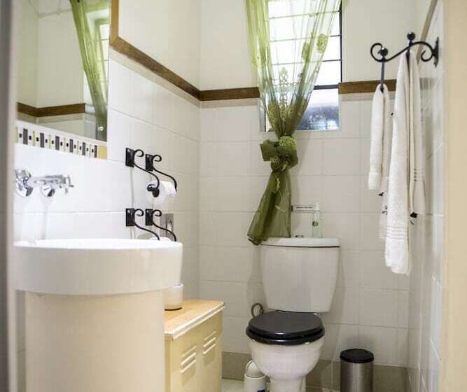 Номер Стандарт, Ons Dorpshuis Guest House