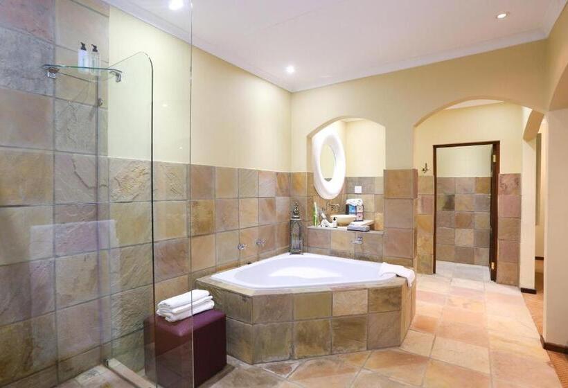 Люкс Повышенной Комфортности, Shangri La Manor