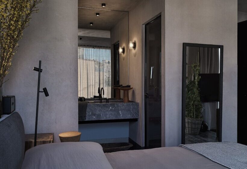 Люкс Премиум, Monastik Living In Athina