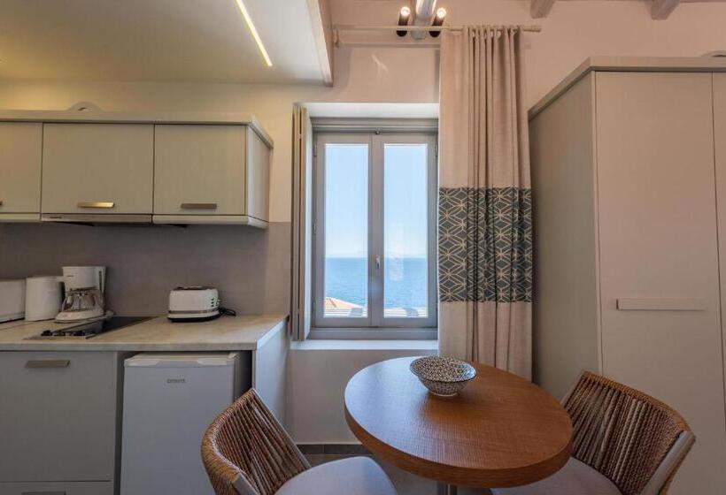 Люкс, Sampatiki Suites   4 Star Seaview Luxury Suites With Breakfast And Spa   Opened 2024