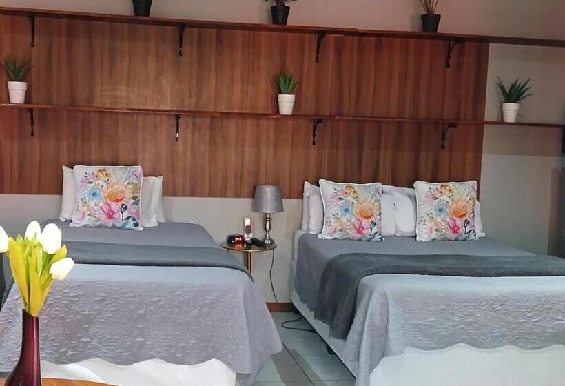 Семейный Номер Deluxe, The Flower Guest House