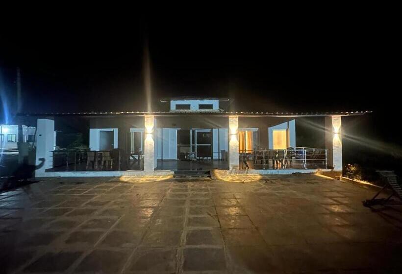 إستوديو ديلوكس, Nature‘r Nest Homestead