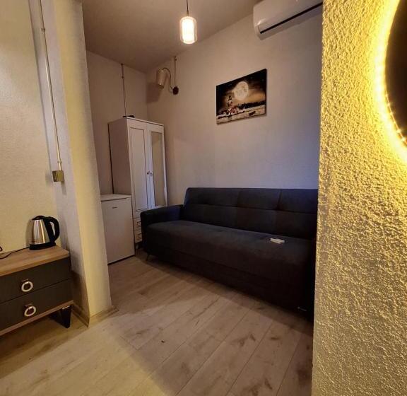 اتاق استاندارد, Ambar