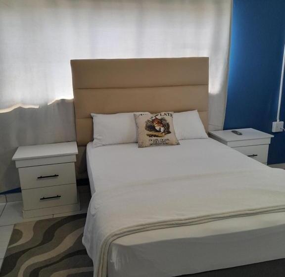 Номер Deluxe, Master Palace Guest House   Randfontien