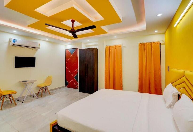 Трехместный Номер Deluxe, Oyo 82107 Golden Inn
