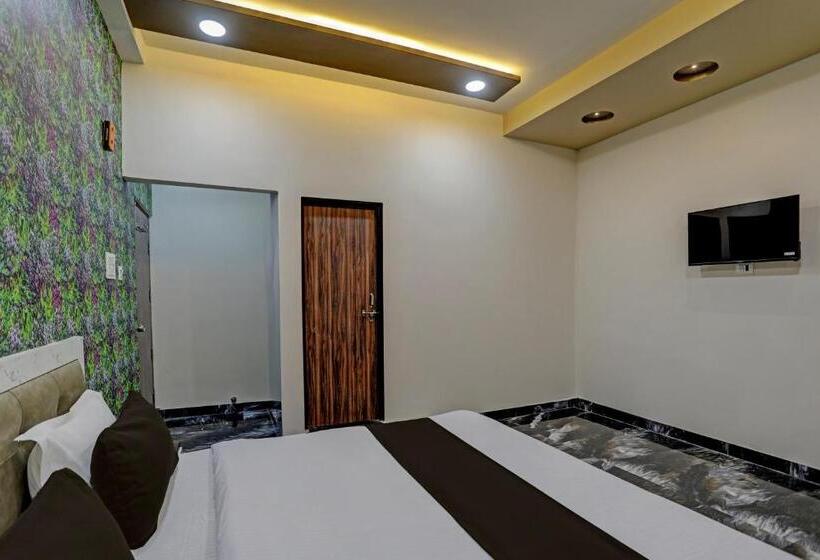 Трехместный Номер Классика, Oyo Hotel G L