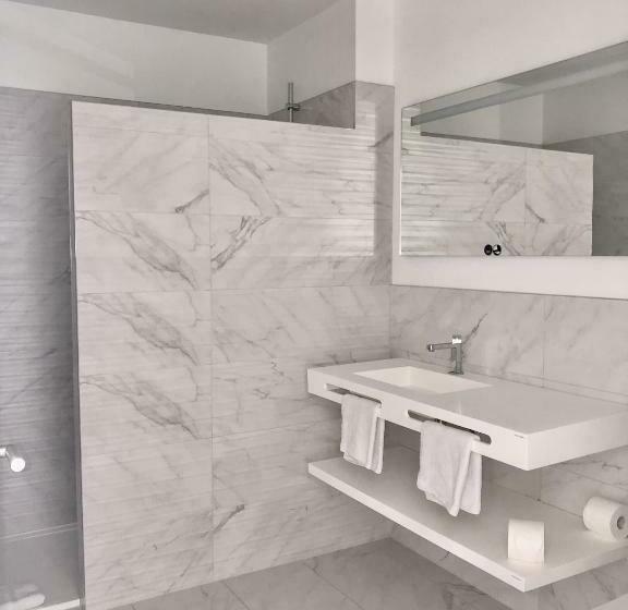 Номер Superior, Hôtelya   Lille Villeneuve D Ascq