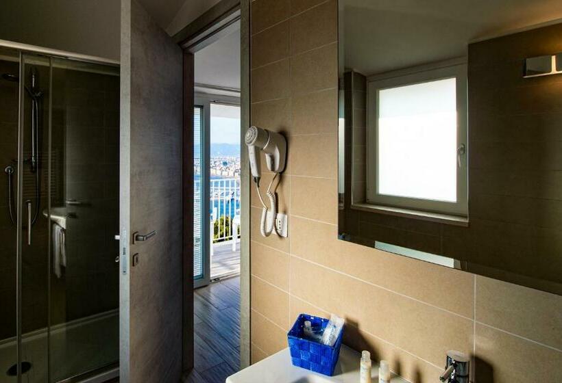 Номер Стандарт Вид на Море, Relais Manfredi