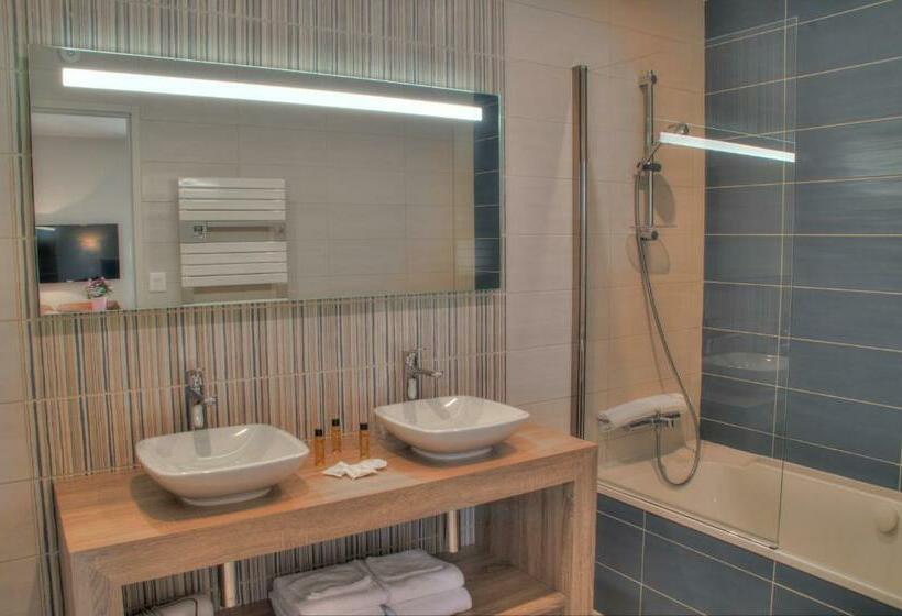 Номер Премиум Вид на Сад, Hôtel La Bastide D Iris