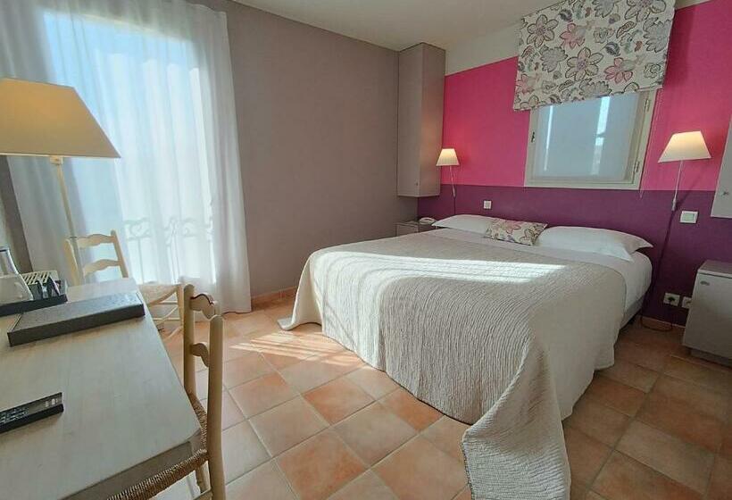 Номер Комфорт, Hôtel La Bastide D Iris